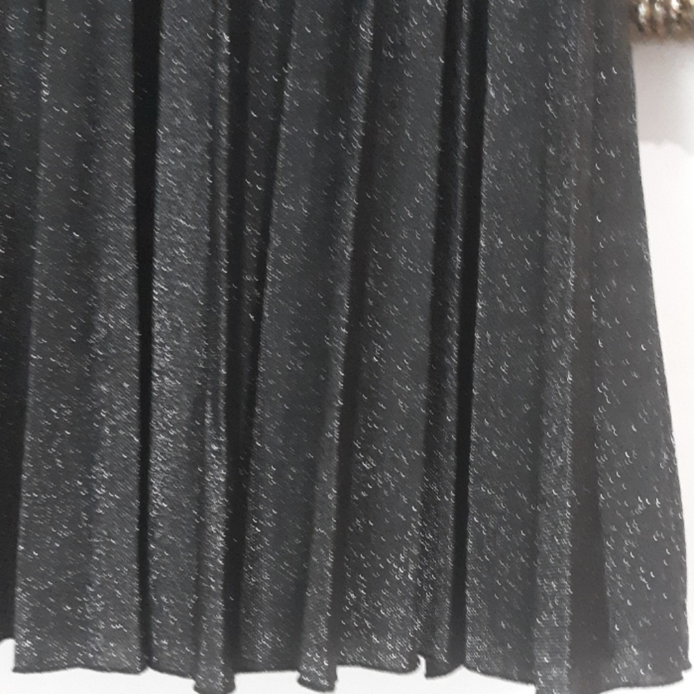 Dress - Picture 3 of 6